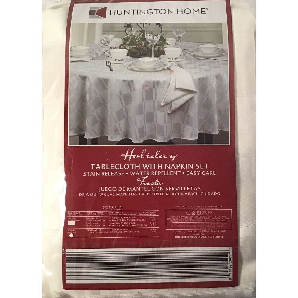 Huntington Home Holiday Tablecloth & 6 Napkin Set 70” Round White Damask